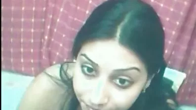 Mulatto ពន្យារពេលថតរូបជាមួយ Milf និង fucked របស់នាង