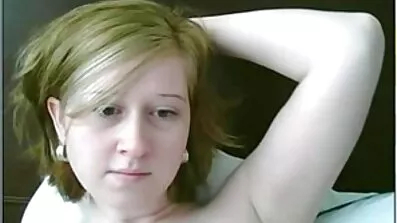 ក្មេងស្រី redhead ក្នុងបុរសម្នាក់ fucks ជើងសម្រាប់ជា cum