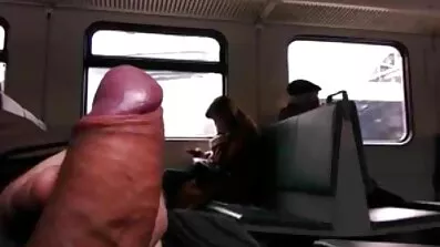 អ្នកបំរើត្រូវបាន fucked រន្ធគូថដើម្បីធ្វើឱ្យវាធ្វើការបានយ៉ាងល្អ