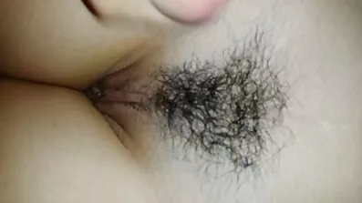 បុរសម្នាក់ព្រៃផ្សៃ creampied នៅក្នុងការដេញថ្លៃ pussy នៃ se bionda