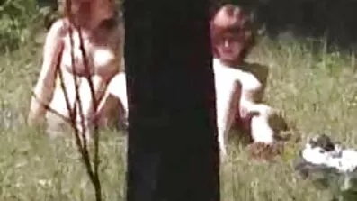 វេជ្ជបណ្ឌិត fucks នៅក្នុងសត្វលាអ្នកជំងឺចុងក្រោយនៅក្នុងស្តុក
