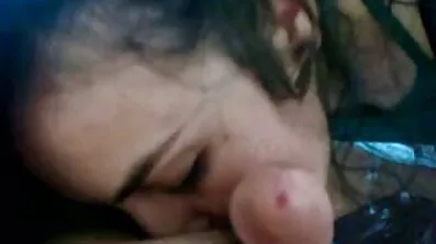 Chick Raunchy បានផ្ដល់ឱ្យឪពុក dude មួយ creampied នៅក្នុង coochie កោរសក់ស្អាត